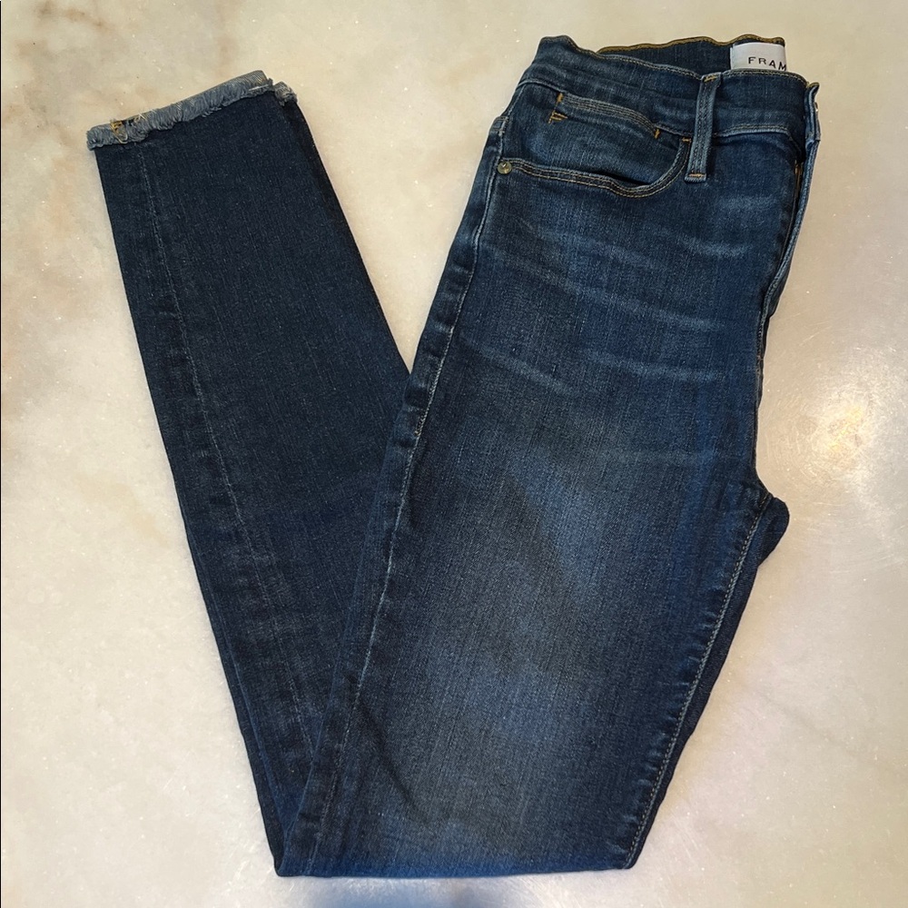 Frame Le High Skinny Jeans